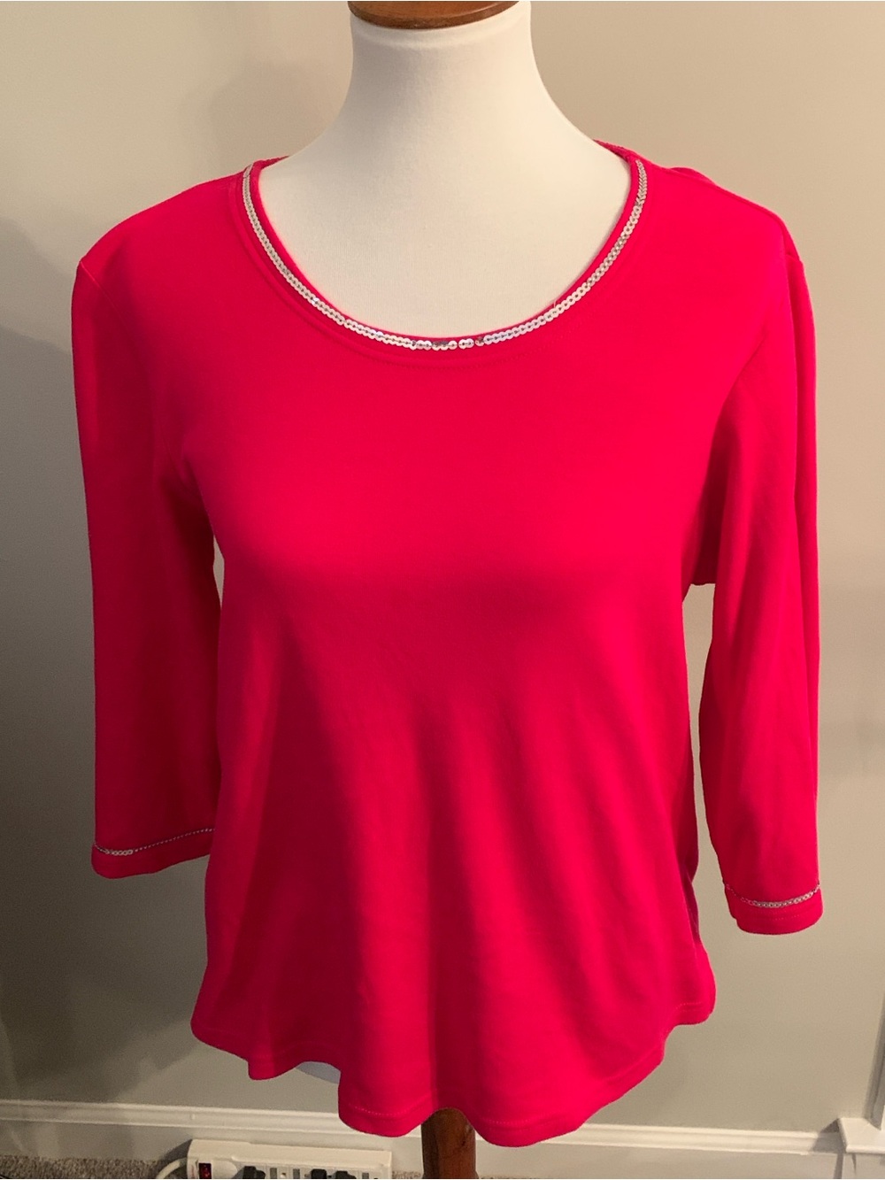 Quacker Factory Hot Pink Scoop Neck 3/4 Sleeve Top